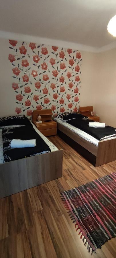 Orsi Apartman / Vendeghaz 케치케메트 외부 사진