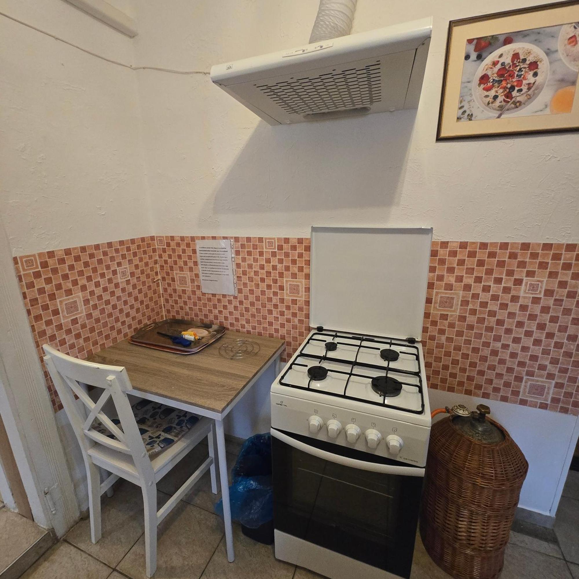 Orsi Apartman / Vendeghaz 케치케메트 외부 사진