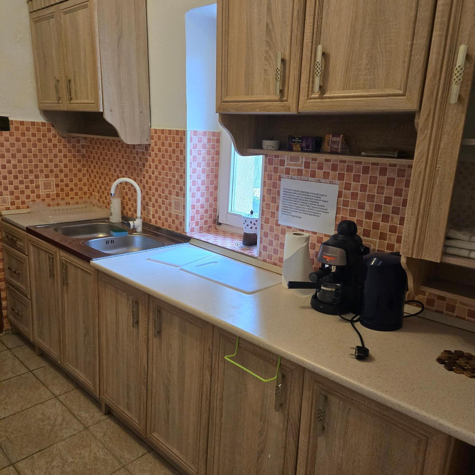 Orsi Apartman / Vendeghaz 케치케메트 외부 사진